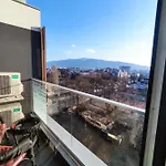 Apartment Mountain View